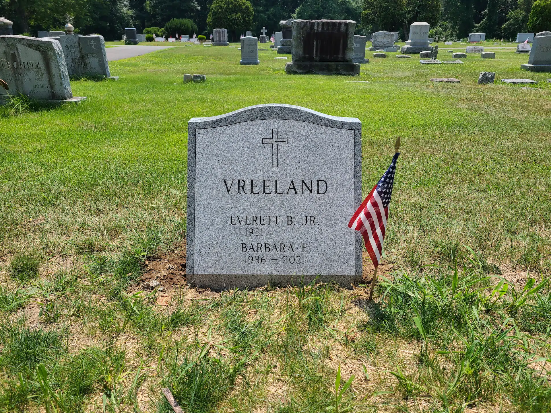 Granite Monument Company hand-carved by New Jersey Monuments in NJ — image 3